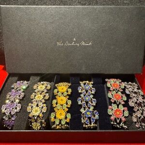 6 Vintage Danbury Mint Seasonal Sensation Stretch Bracelets . Original Box.